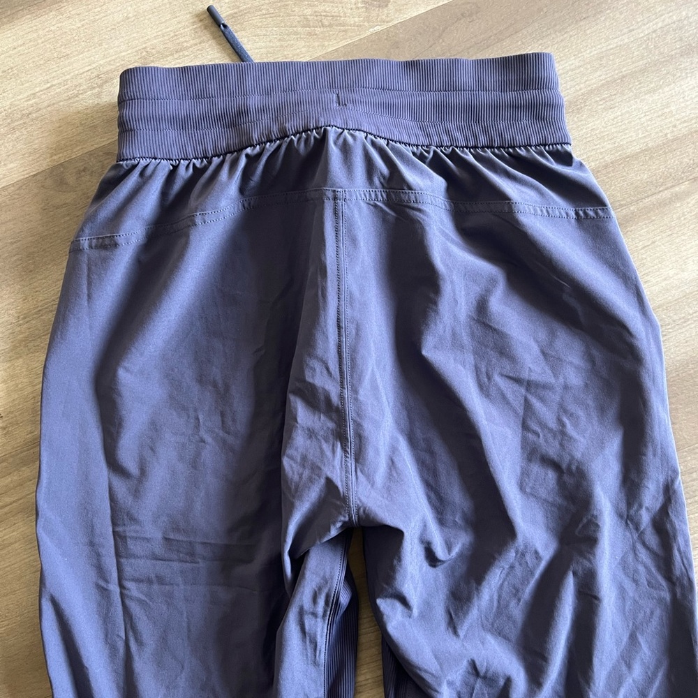 Lululemon Beyond the Studio Crop 4 - Picture 3 of 10